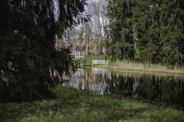 Lūznavas muižas parks